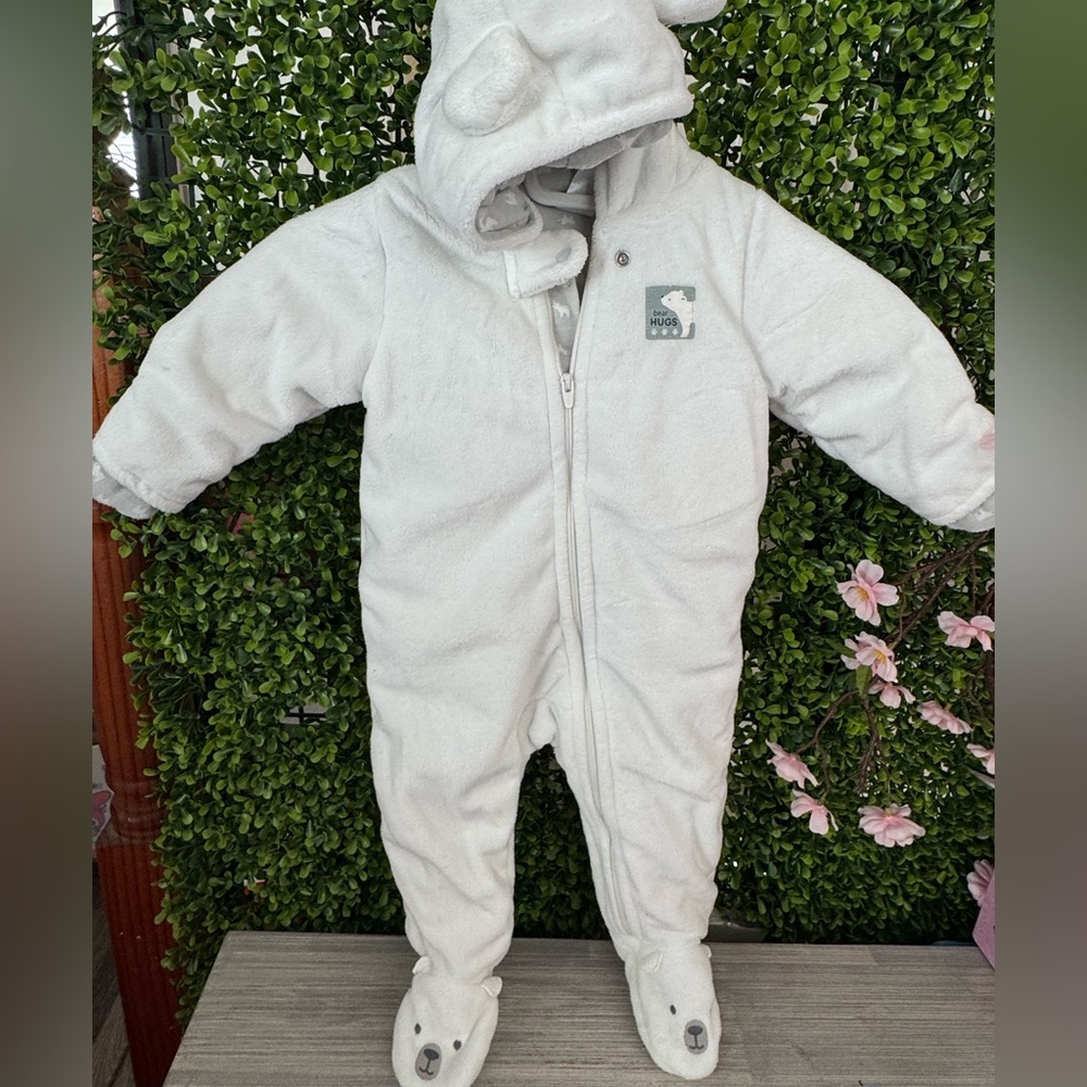 Pre owned Simple Joys by Carter's Baby Fleece Footed Jumpsuit Pram 6-9 months